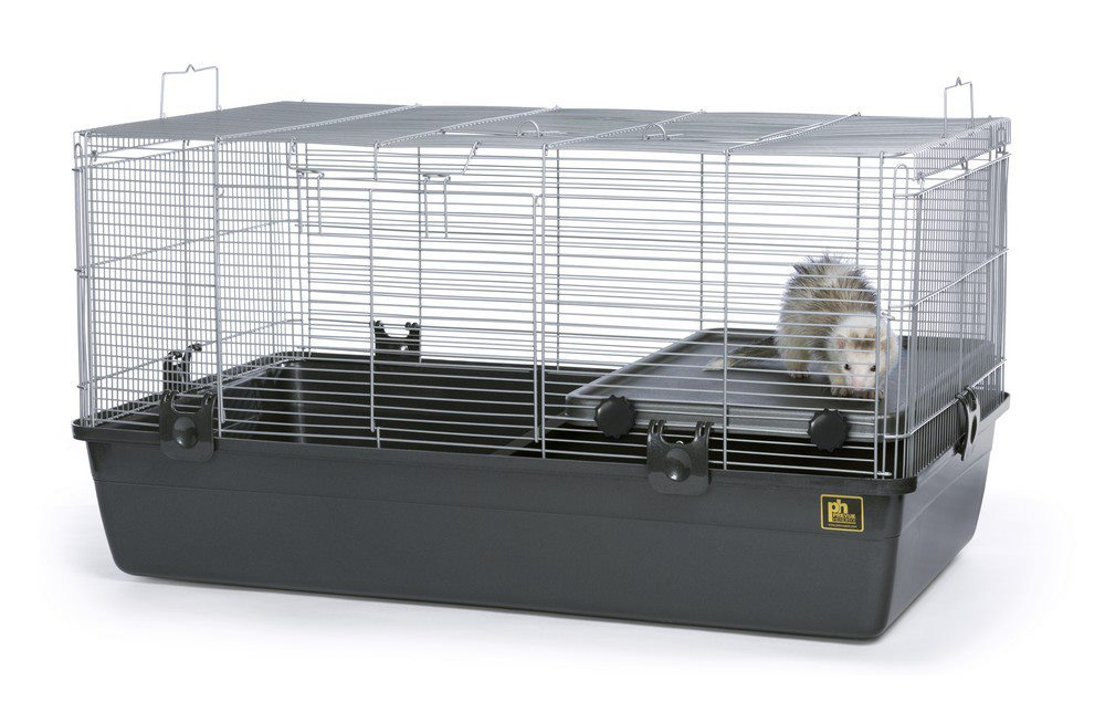 
                  
                    Prevue Small Animal Home
                  
                